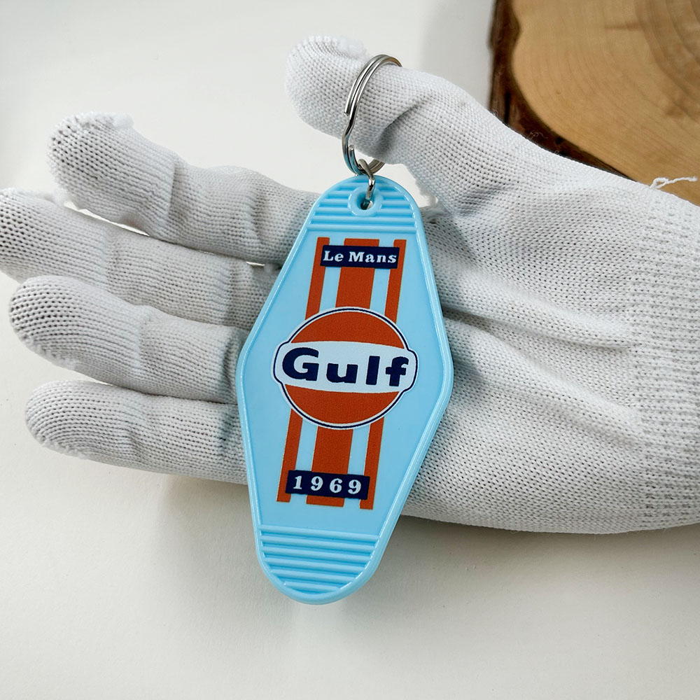 Gulf GT40 Livery Keychain Icon - Streetwear Brand Accessories recension och pris