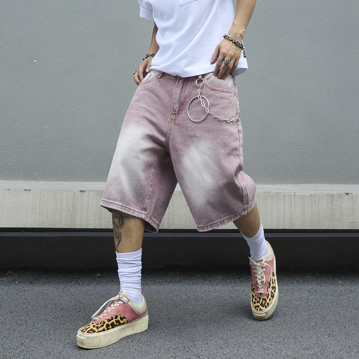 Men's Pink Gradient Denim Shor - Streetwear Brand Shorts recension och pris