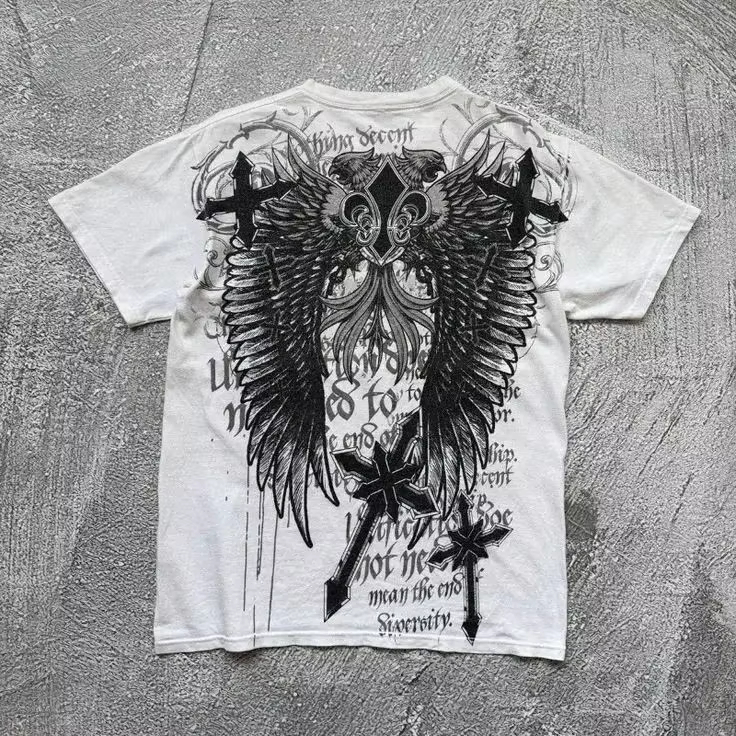 Y2K Gothic Wing Cross Classic  - Gothic Streetwear Brand recension och pris