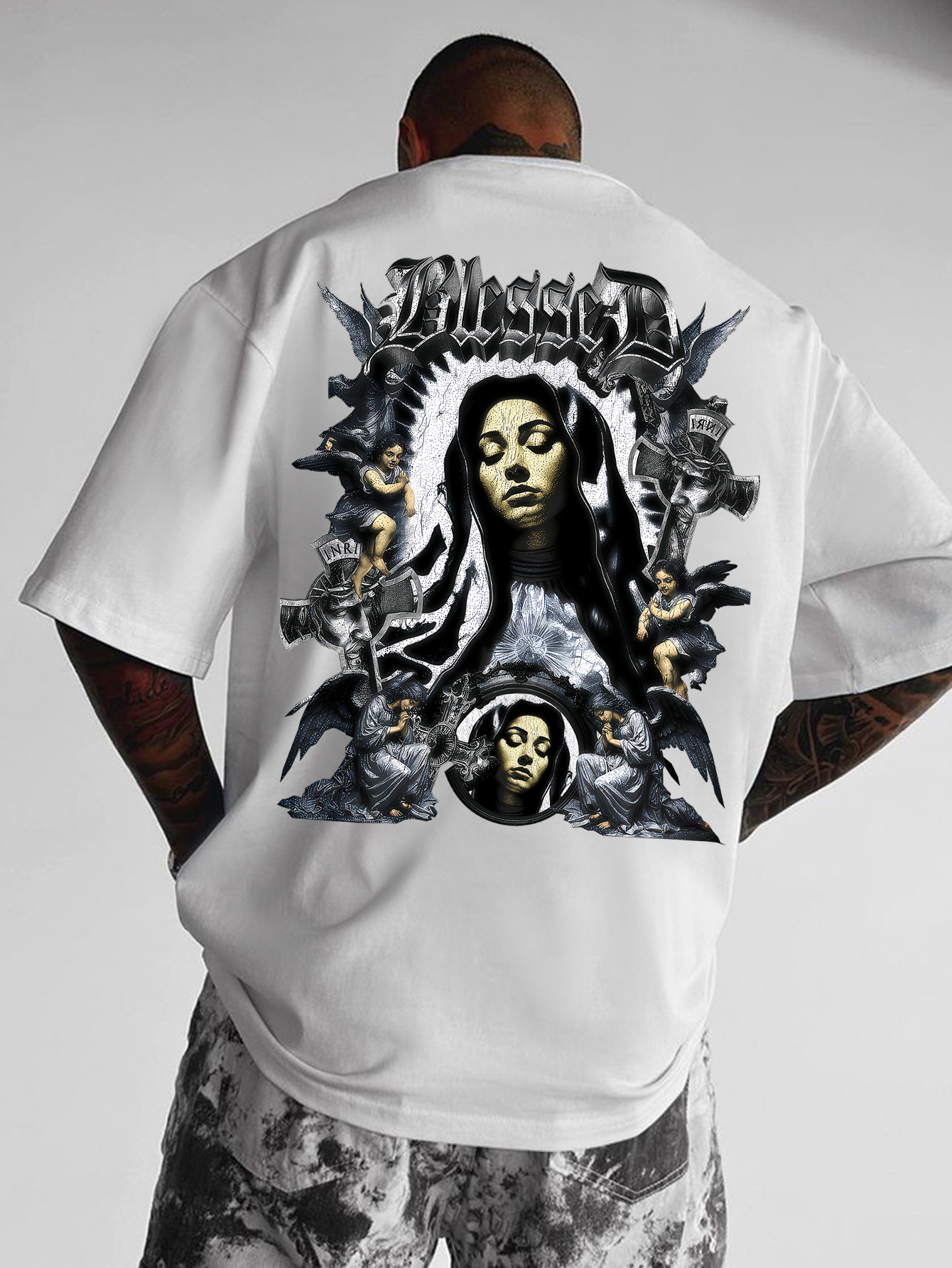 Men's Oversized Gothic Christi - Gothic Streetwear Brand recension och pris