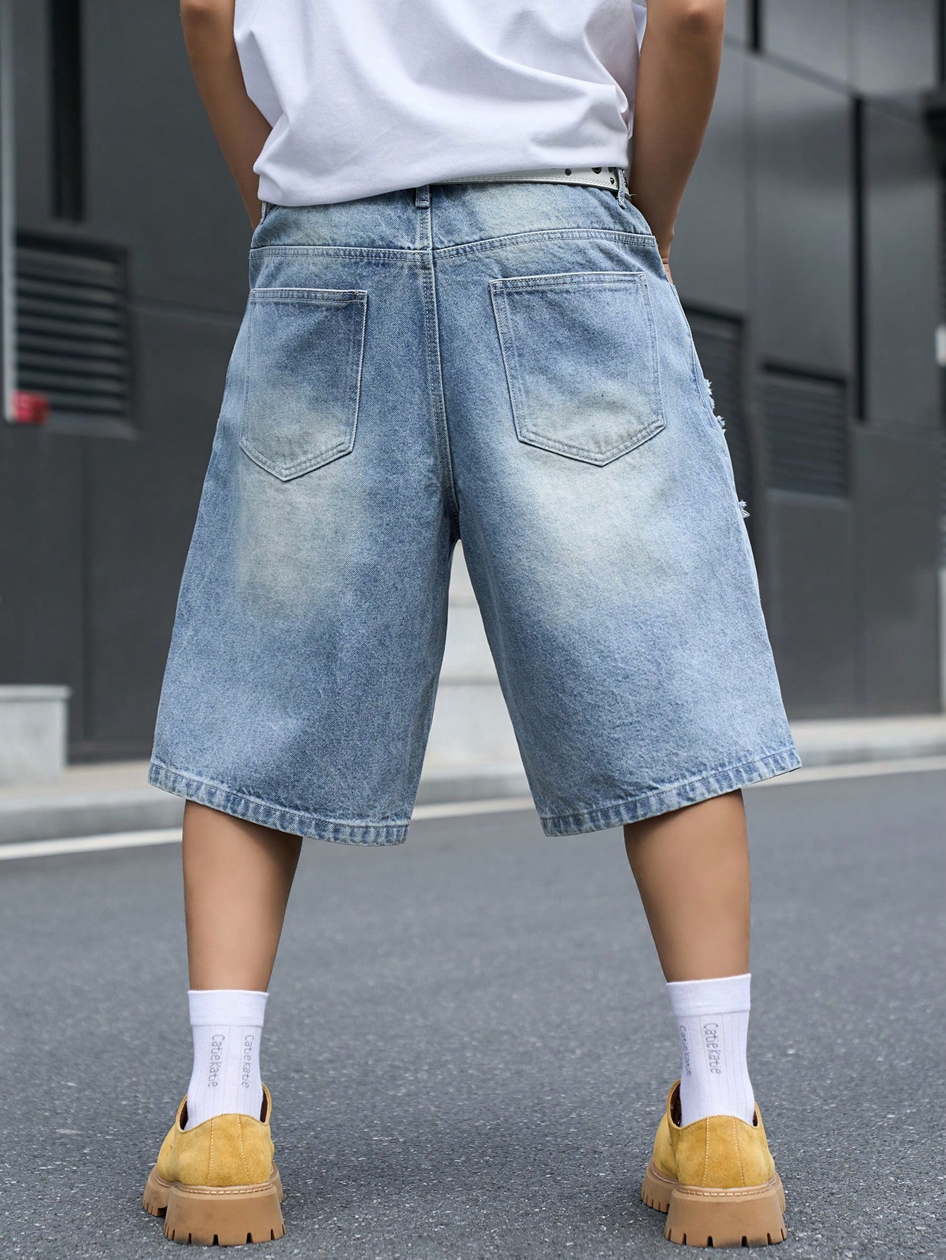 Men's Loose Fit Denim Bermuda  - Streetwear Brand Shorts recension och pris